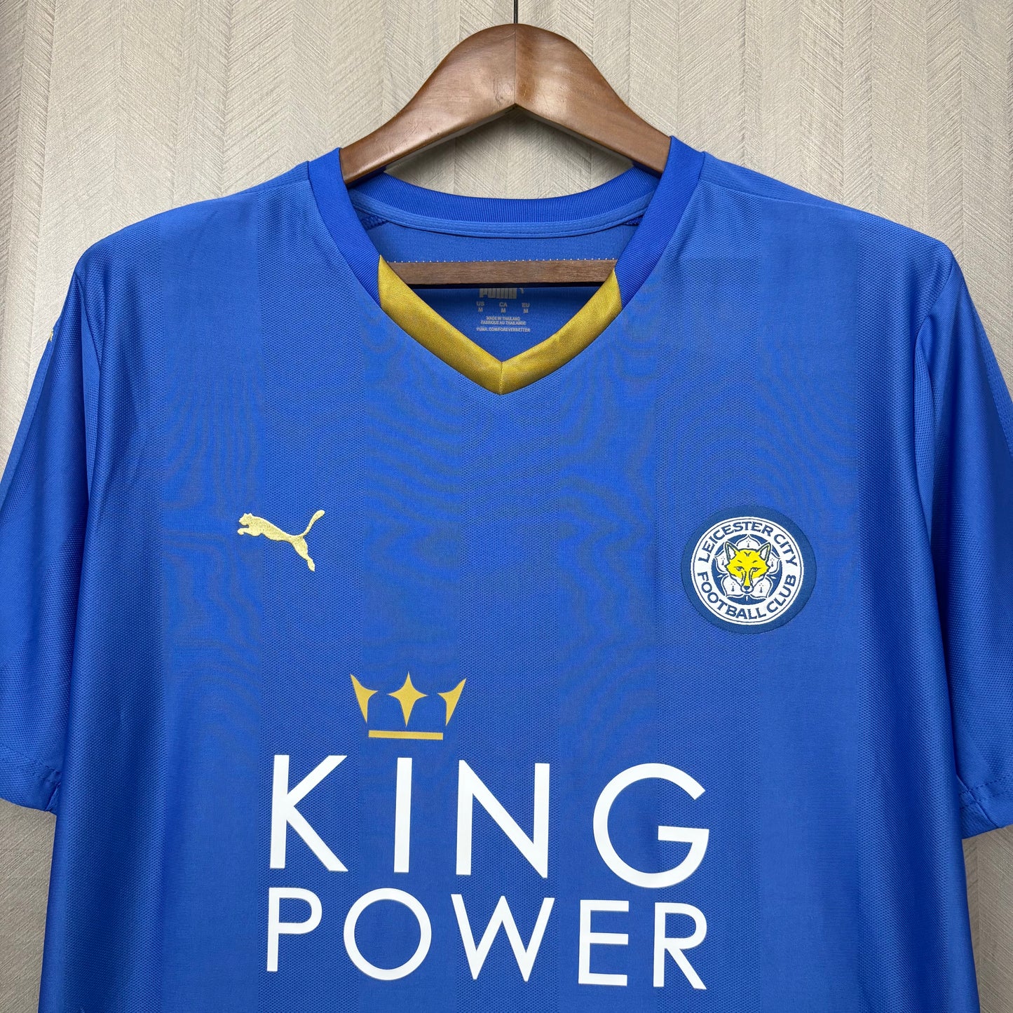 Leicester City 15/16 Home kit