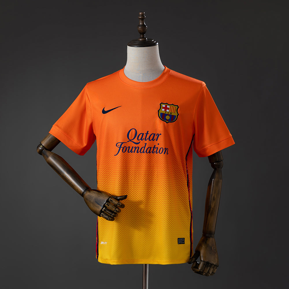 Barcelona 12/13 Away kit