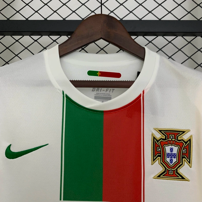 Portugal 2010 Away kit