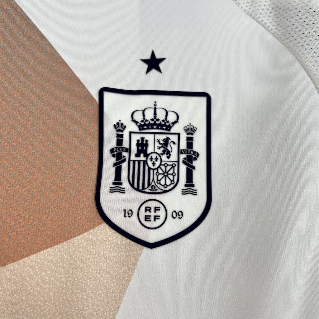 Spain 25/26 Away kit