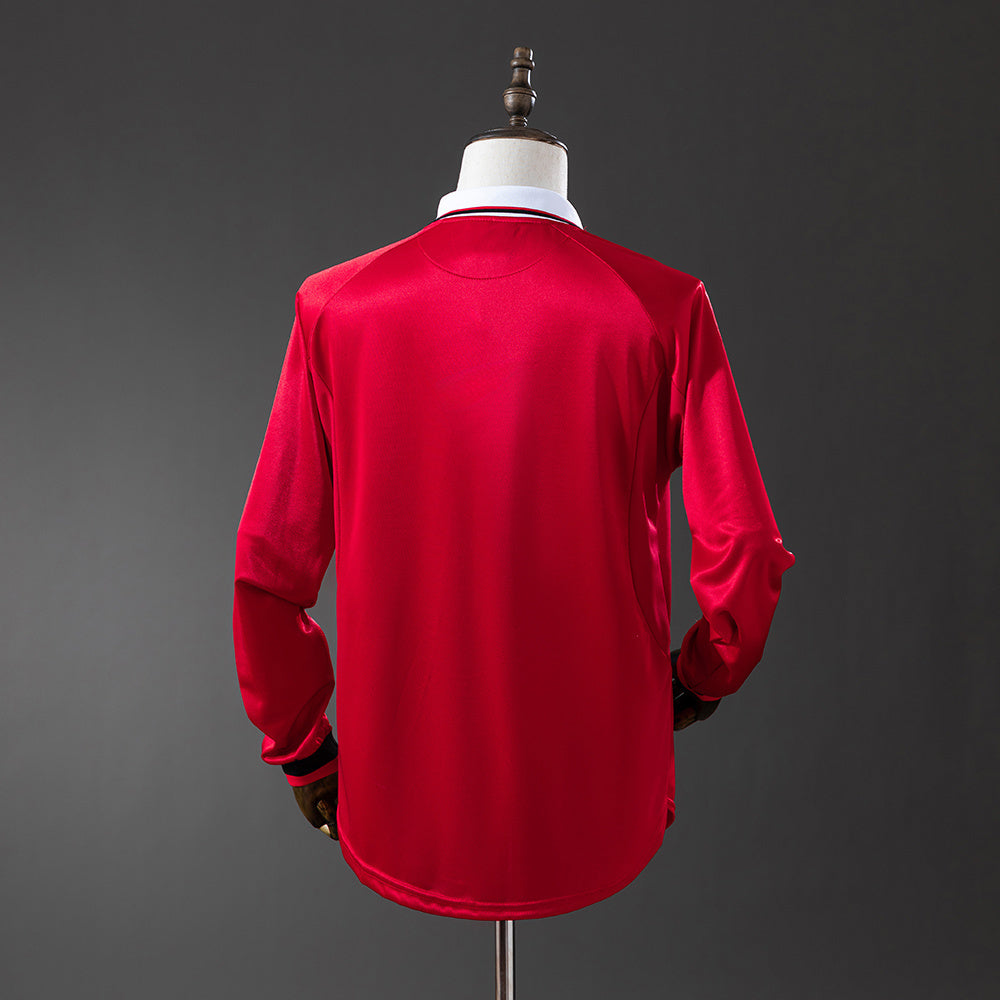 Manchester United 99/00 Retro Long Sleeve kit