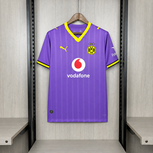 Dortmund 26/27 Third kit