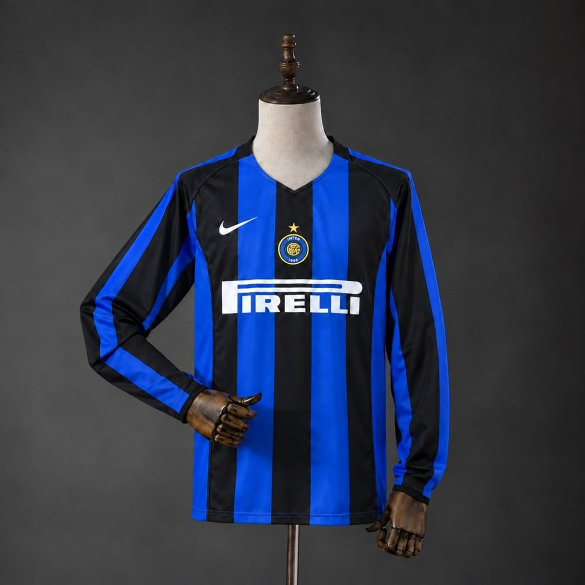 Inter 04/05 Home kit