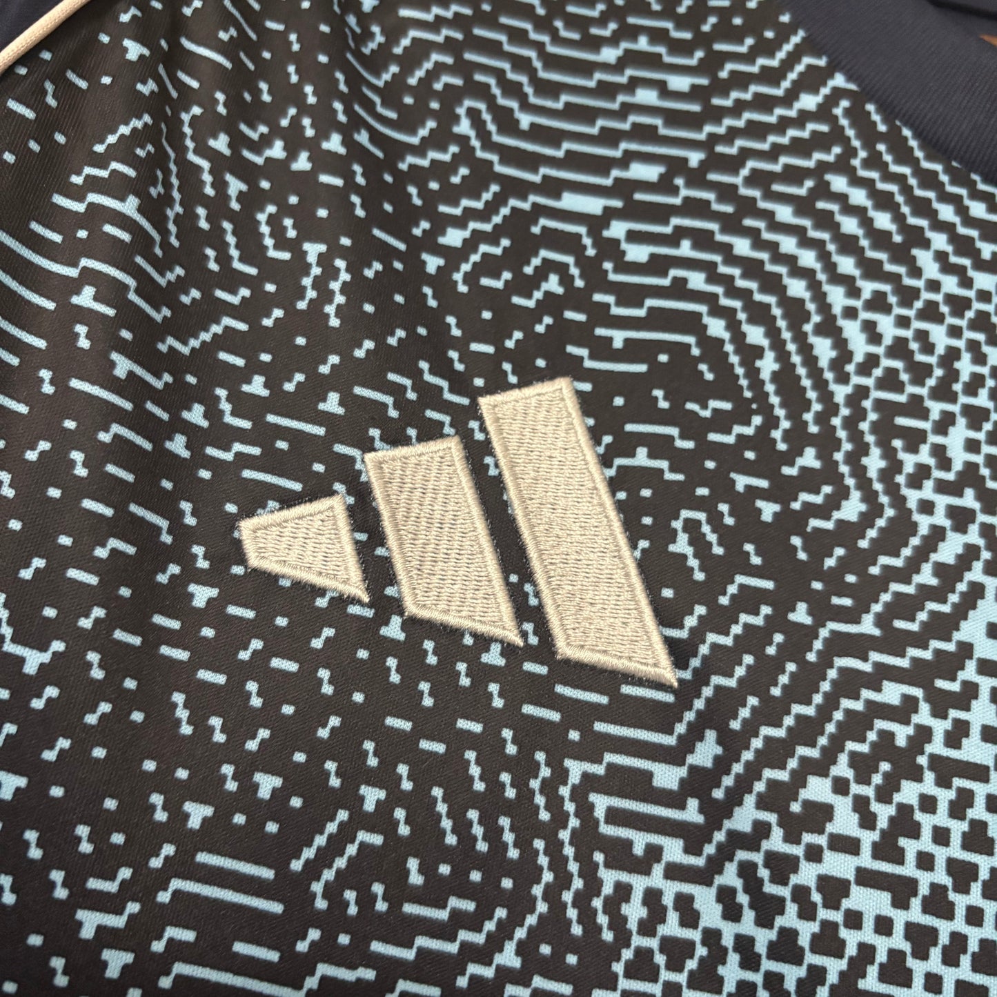 Al Nassr 25/26 Away kit