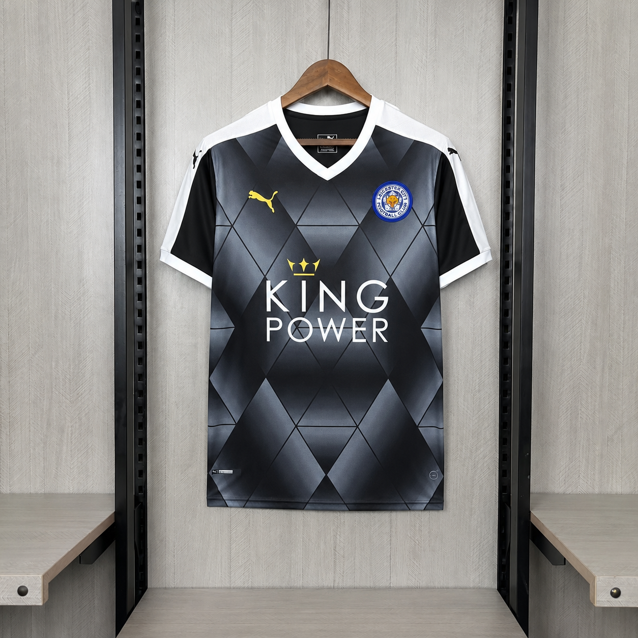 Leicester City 15/16 Away kit