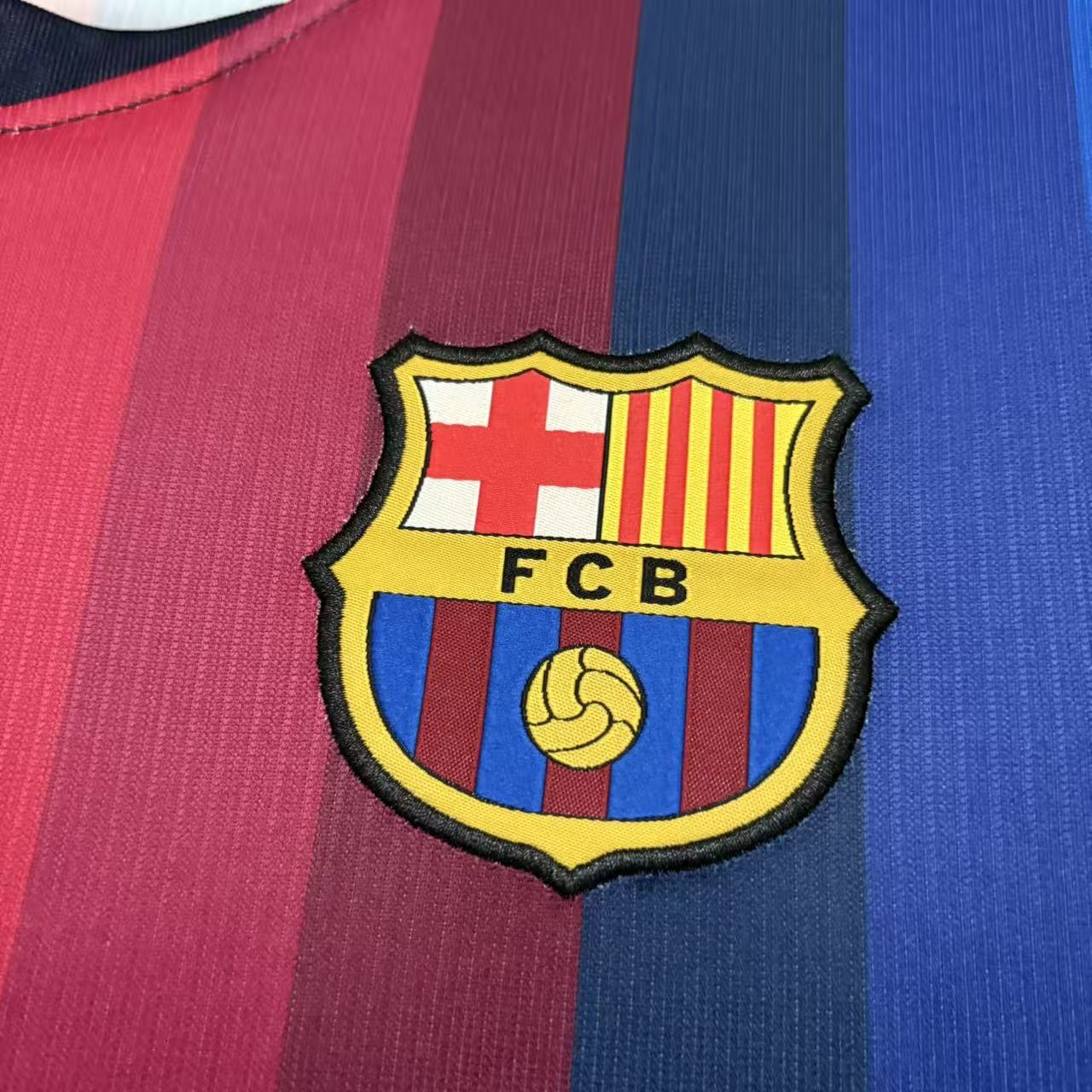 Barcelona 26/27 Home kit