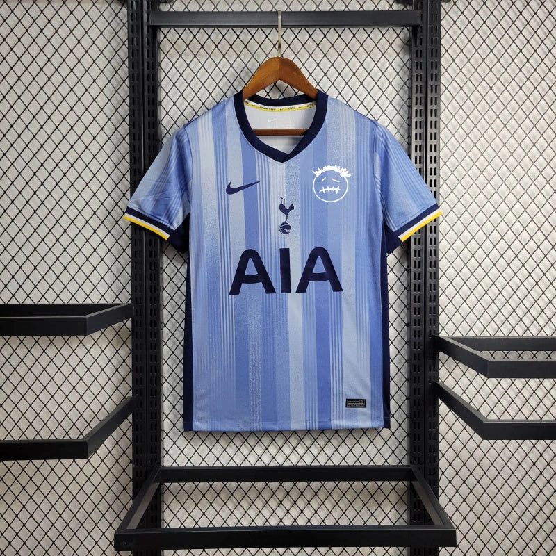 Tottenham x Travis Scott kit