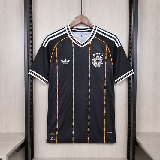Germany 26/27 Third kit