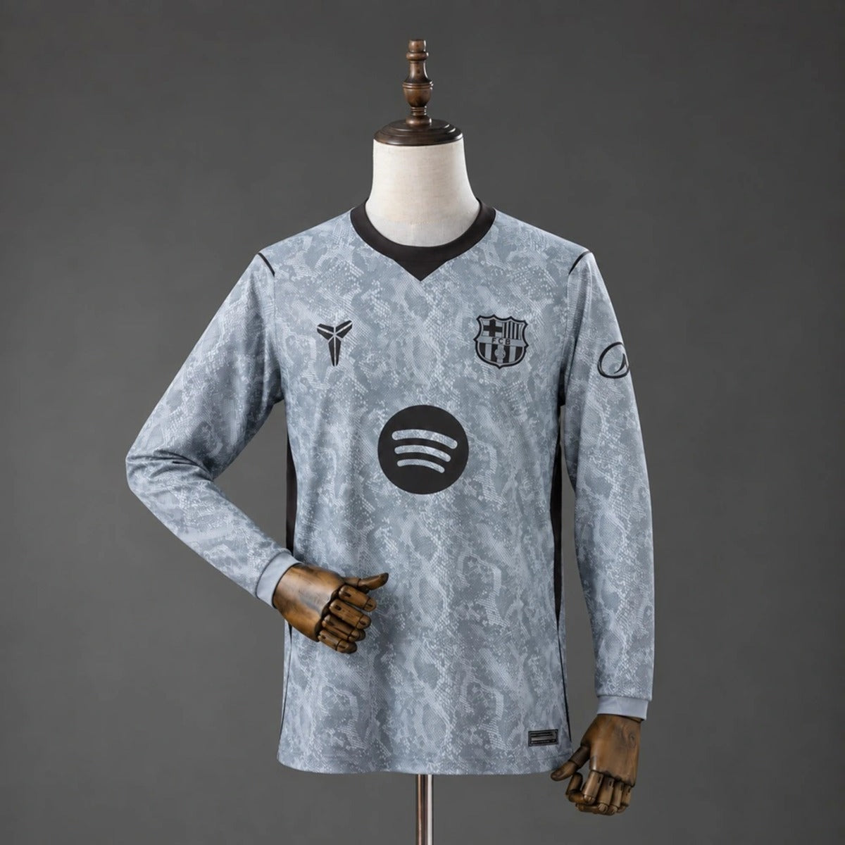 Barcelona 26/27 Goalkeeper Long Sleeve kit