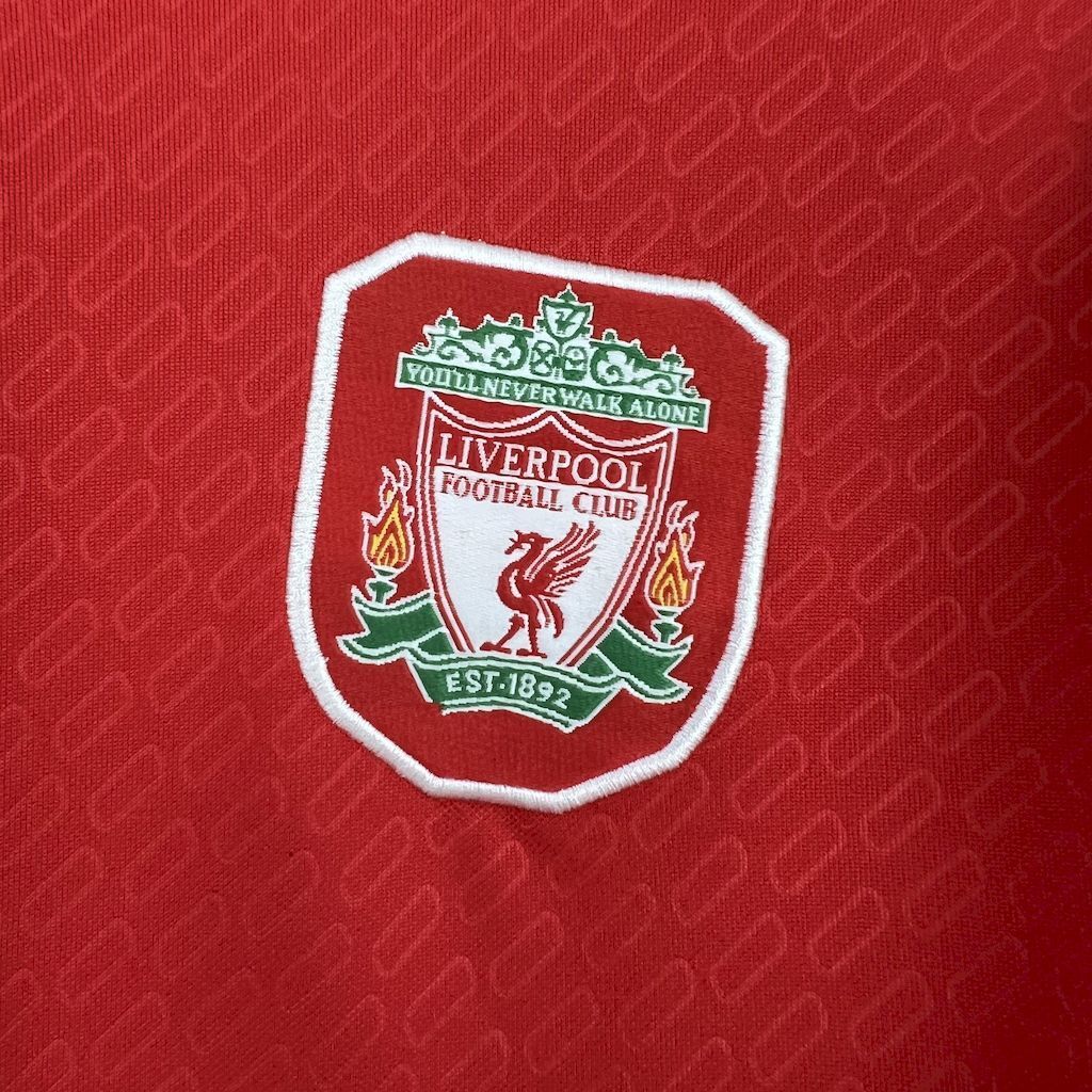Liverpool 2005 CL final kit