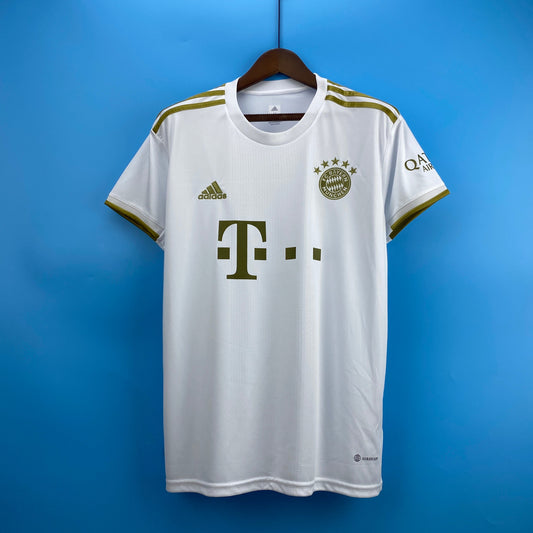 Bayern München 22/23 Away kit