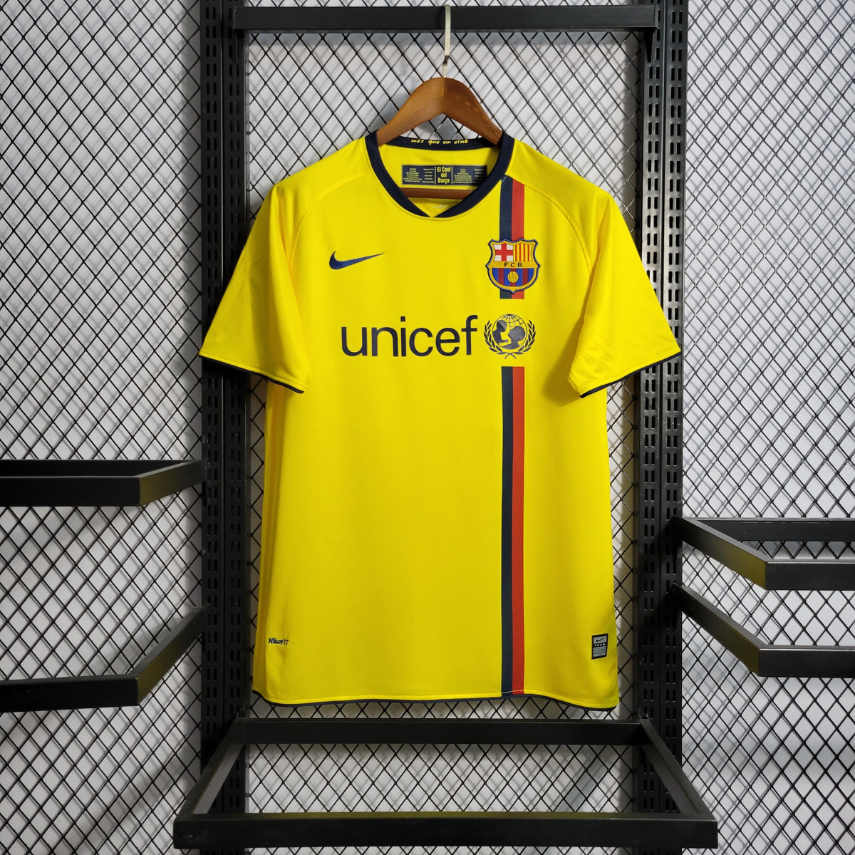 Barcelona 08/09 Away kit