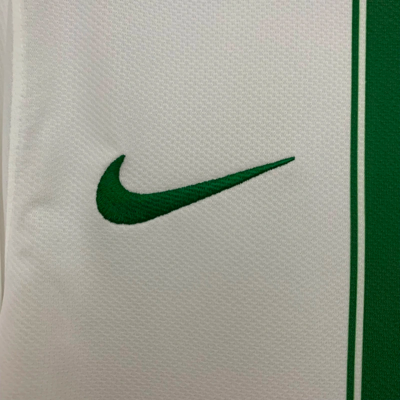 Portugal 2010 Away kit