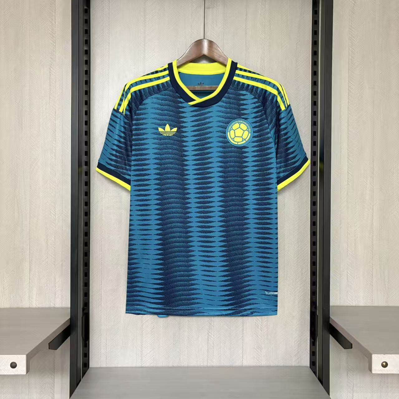 Colombia 2026 WC Away kit