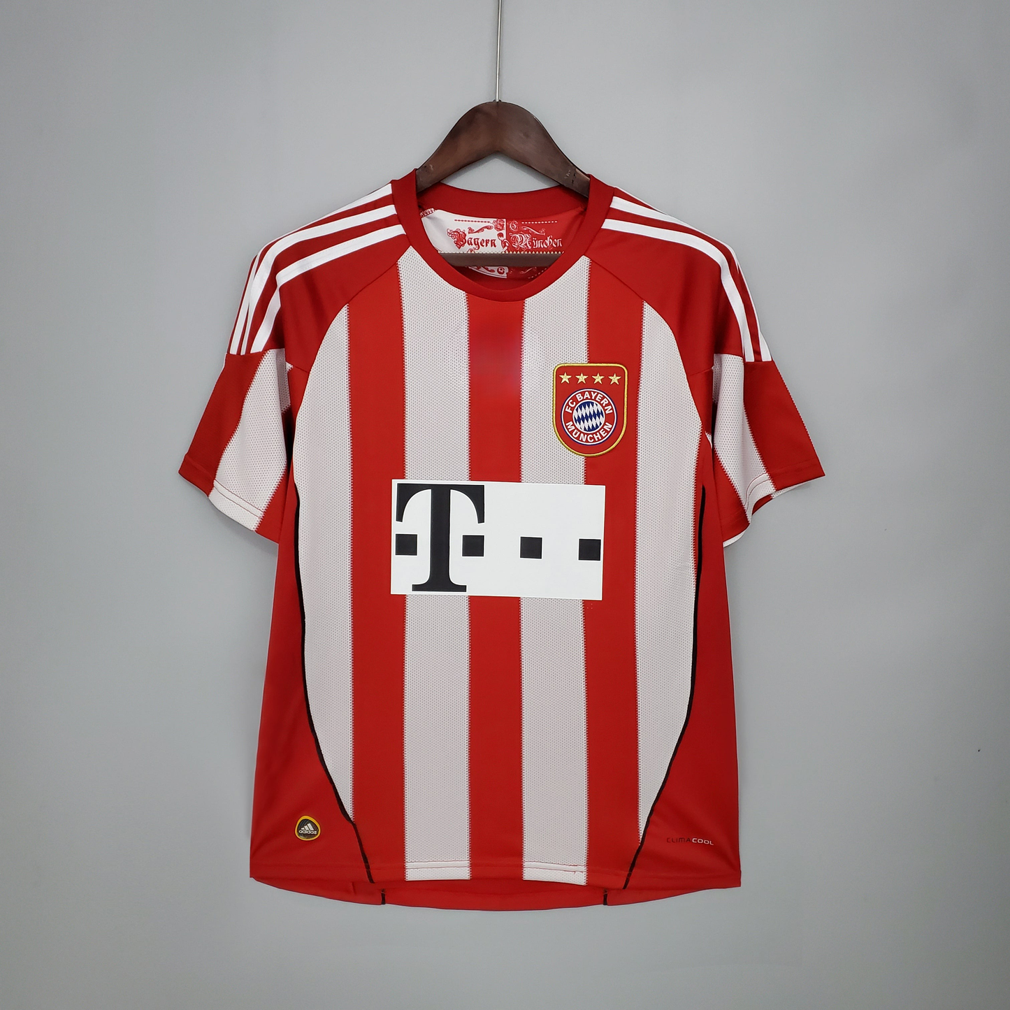 Bayern München 10/11 Home kit