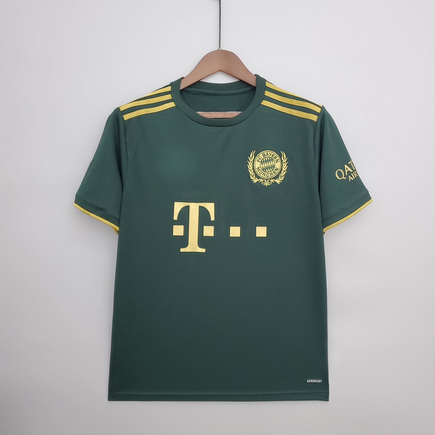 Bayern München 21/22 Oktoberfest kit