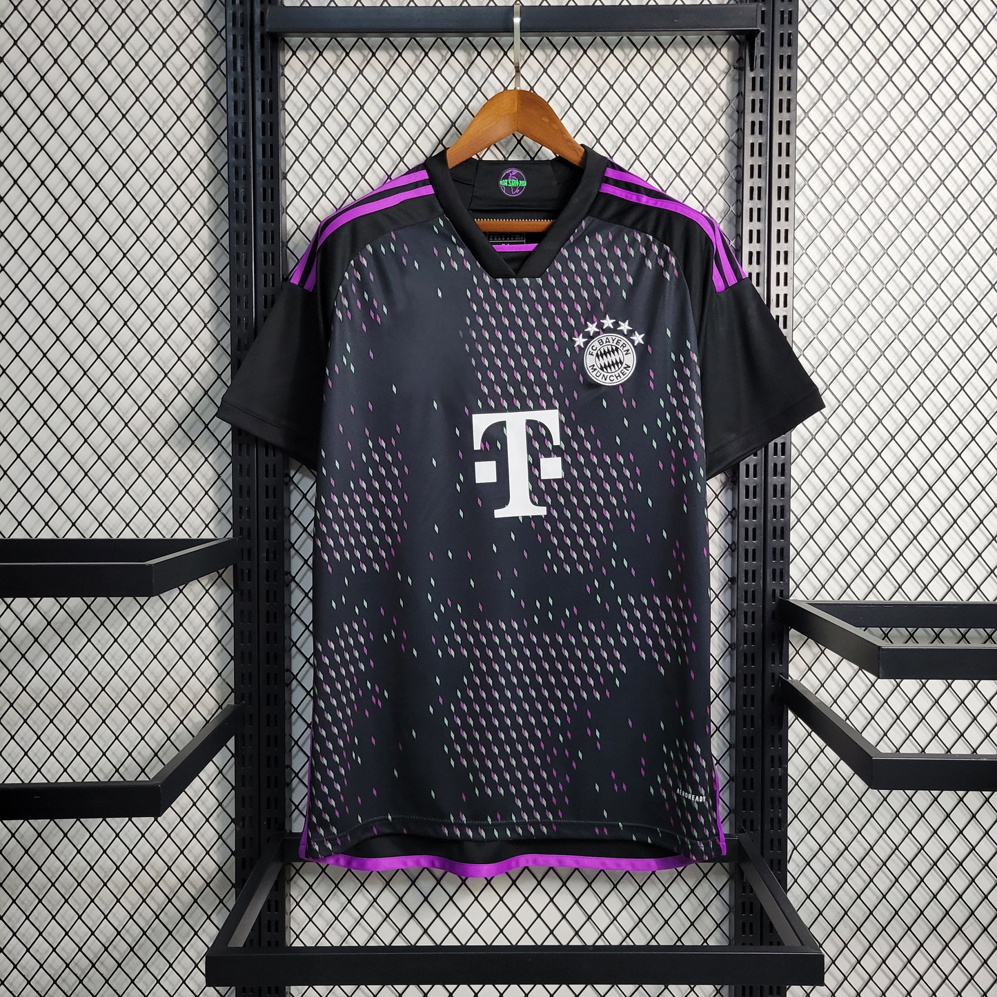 Bayern München 23/24 Away kit