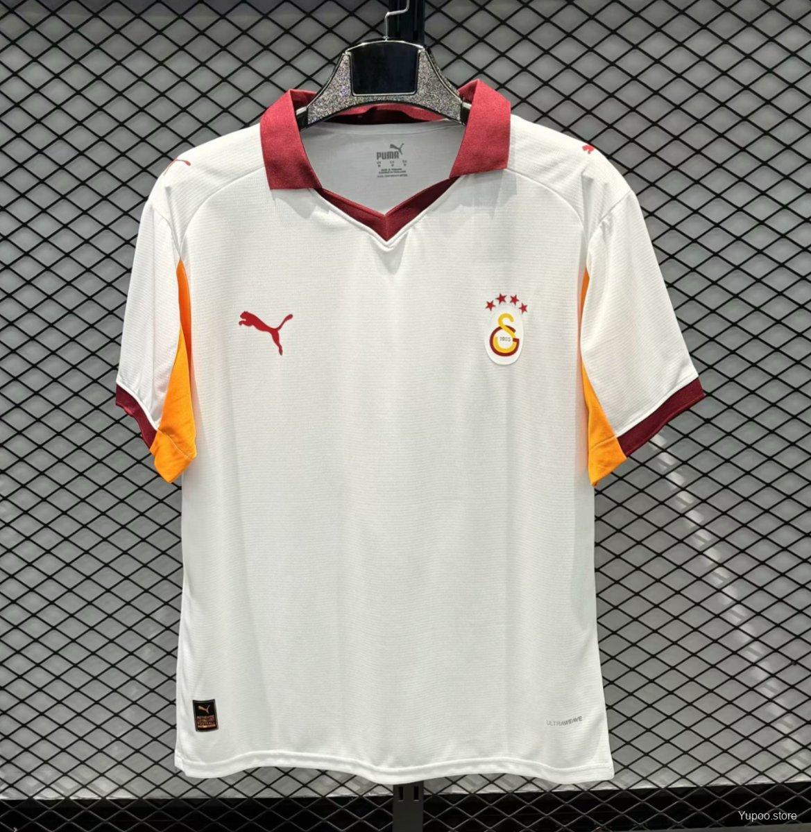 Galatasaray Away kit